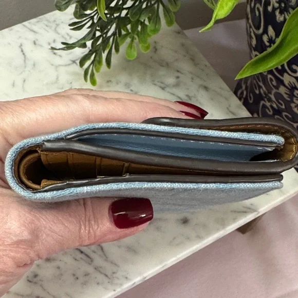 Coach Eva Crossbody Bag and Morgan Wallet Duo - Picture 9 of 14